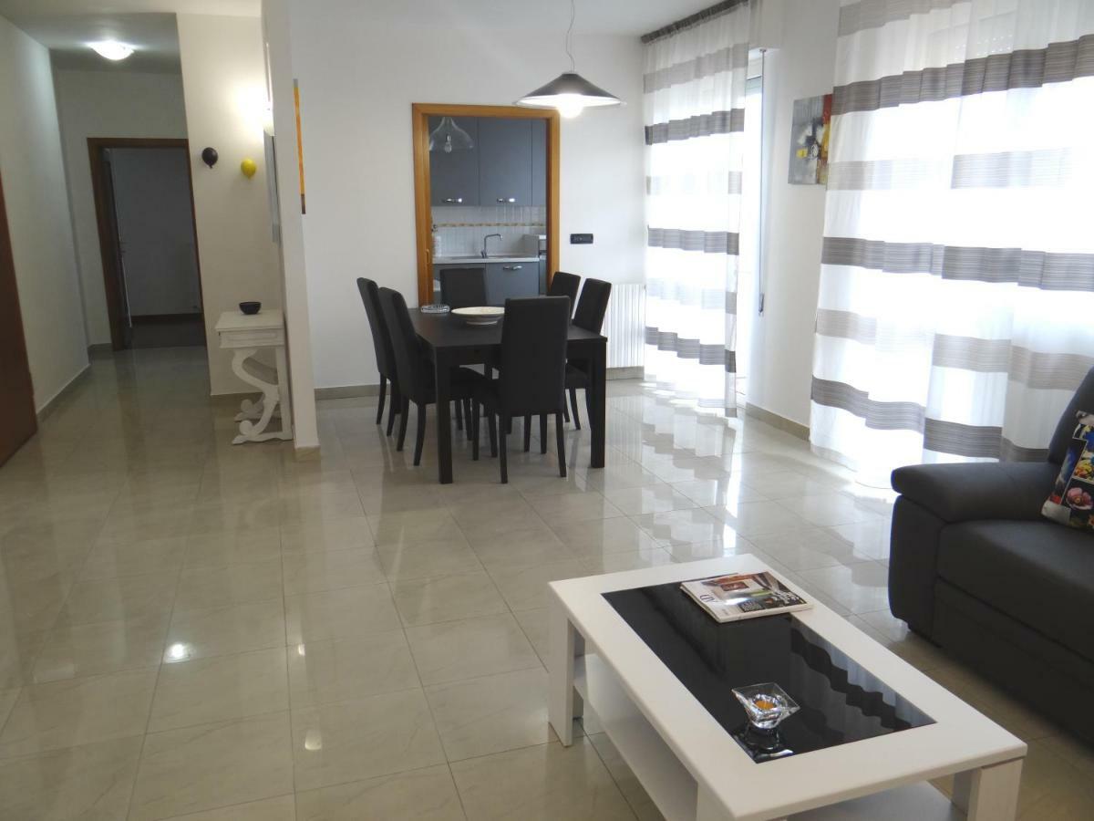 Grande Appartamento Al Mare Martinsicuro Buitenkant foto