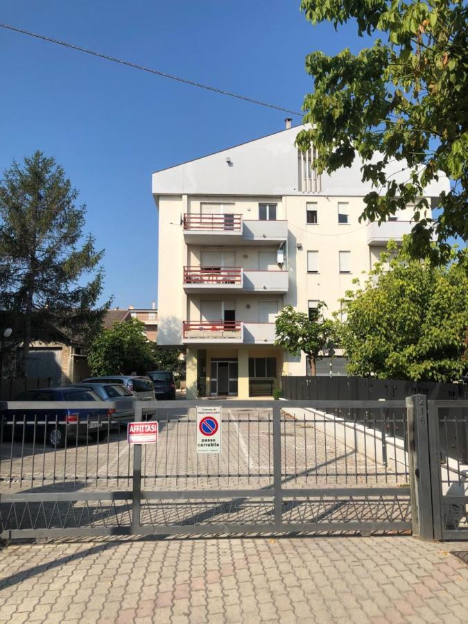 Grande Appartamento Al Mare Martinsicuro Buitenkant foto